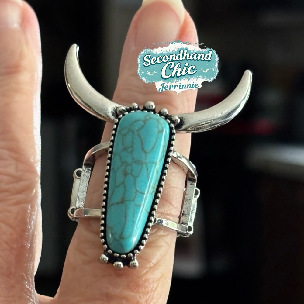 Western Faux Turquoise Longhorn Steer Skull Stretch Ring Silver Tone Boho